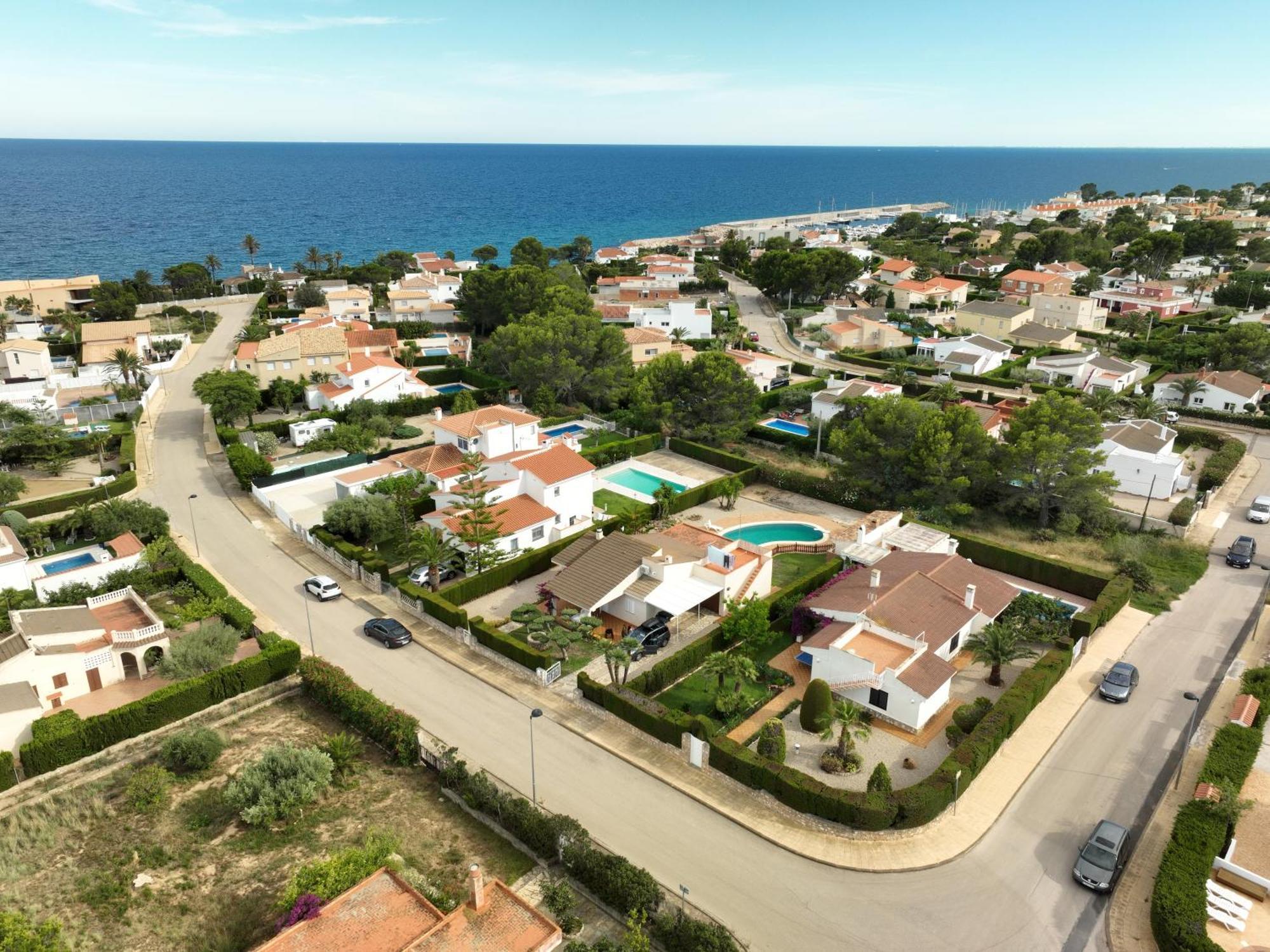 Exclusiva Villa Con Piscina Калафат Экстерьер фото